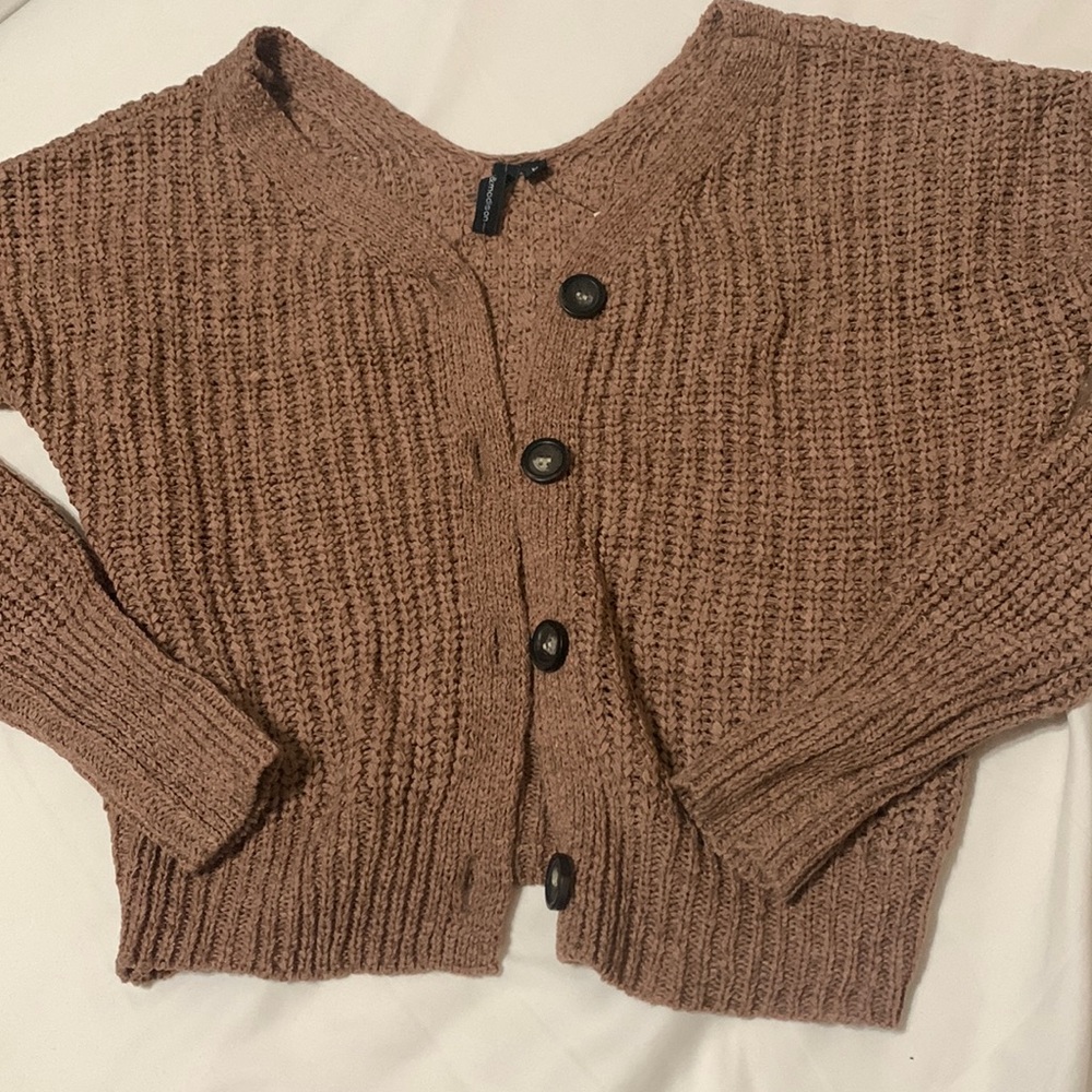 Knit cropped cardigan (size m)